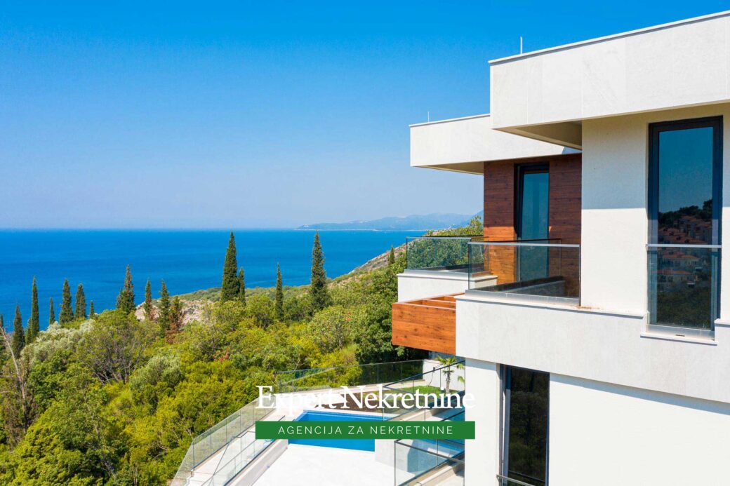 Luxury villa for sale in Budva Riviera