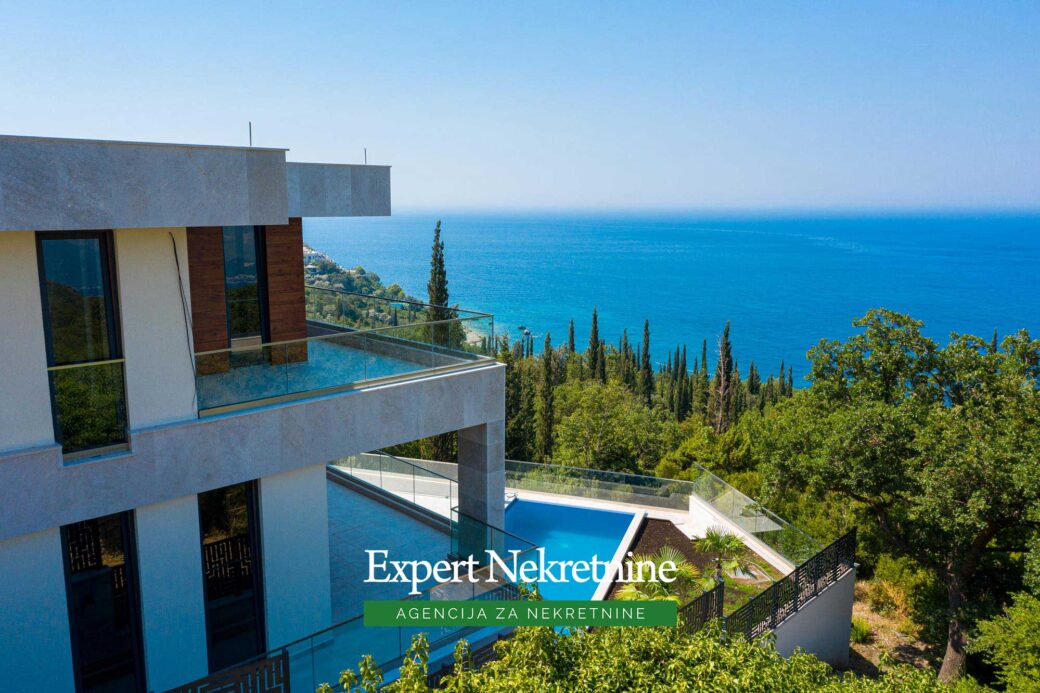 Luxury villa for sale in Budva Riviera