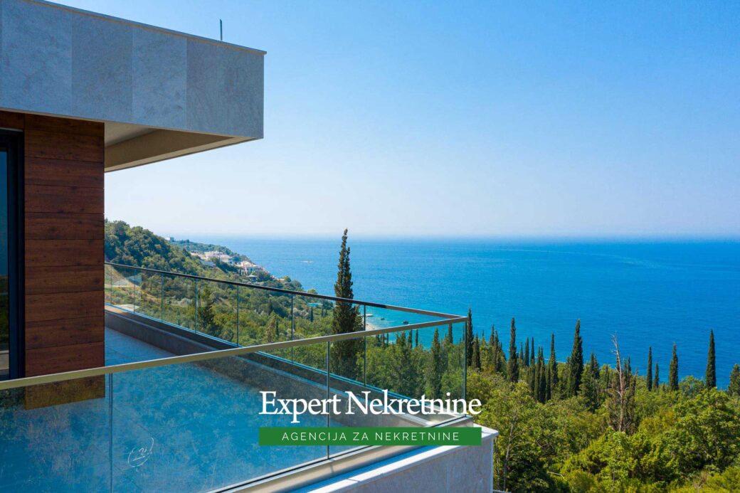 Luxury villa for sale in Budva Riviera