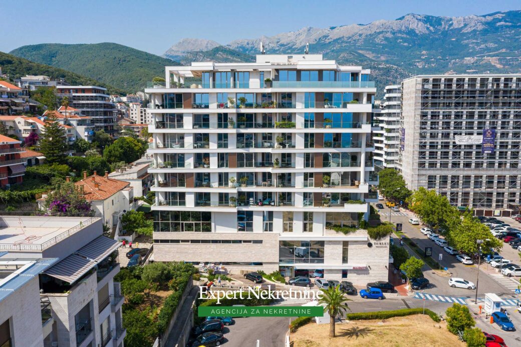 Luksuzni apartman kod starog grada Budva