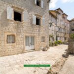 Stone house for sale in Perast