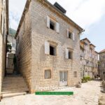 Stone house for sale in Perast