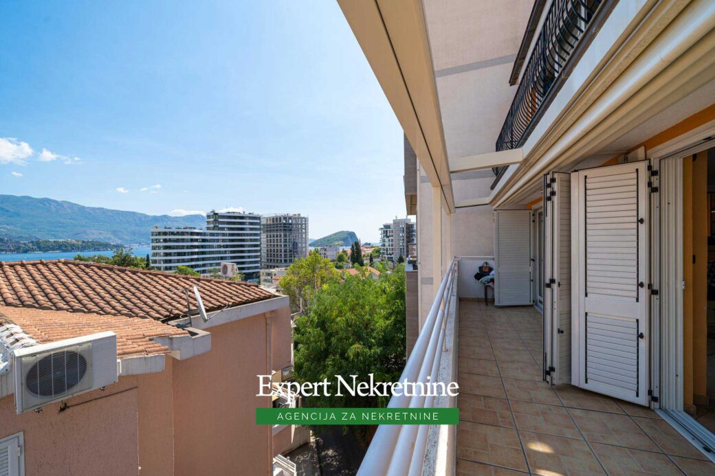 Duplex apartment for sale in Budva