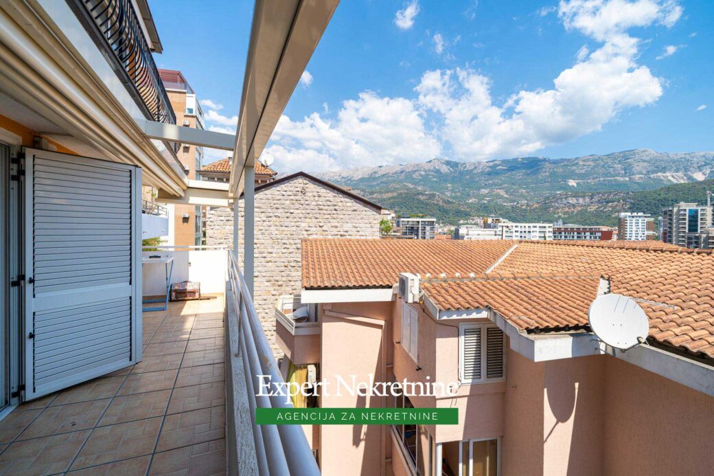 Duplex apartment for sale in Budva