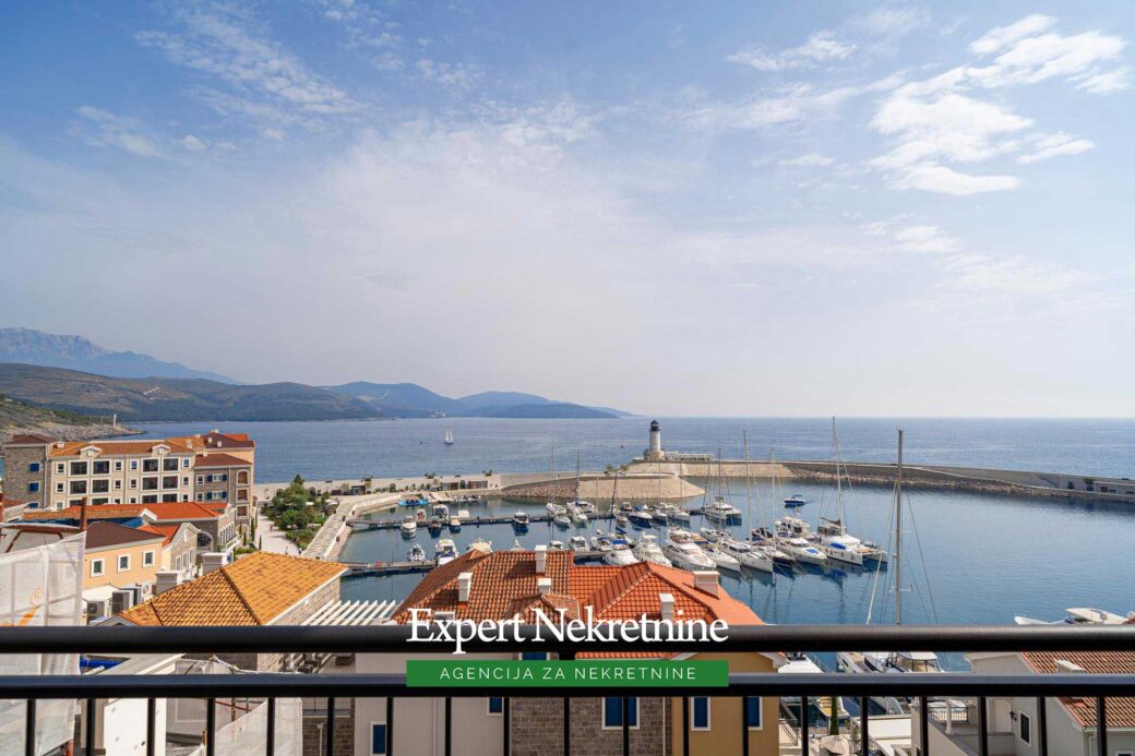 Luxury apartment for sale in Lustica Bay