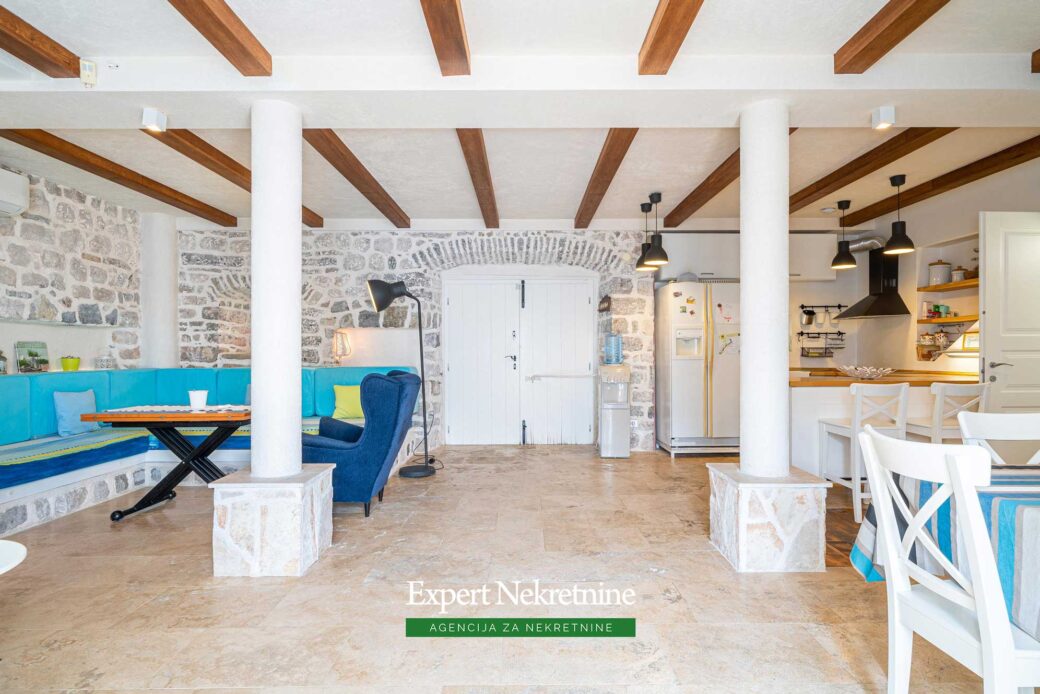 Waterfront stone house for sale in Perast