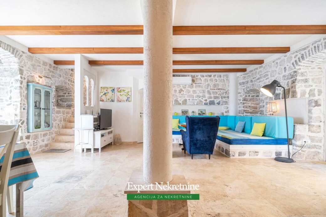 Waterfront stone house for sale in Perast