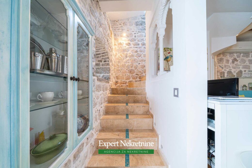 Waterfront stone house for sale in Perast