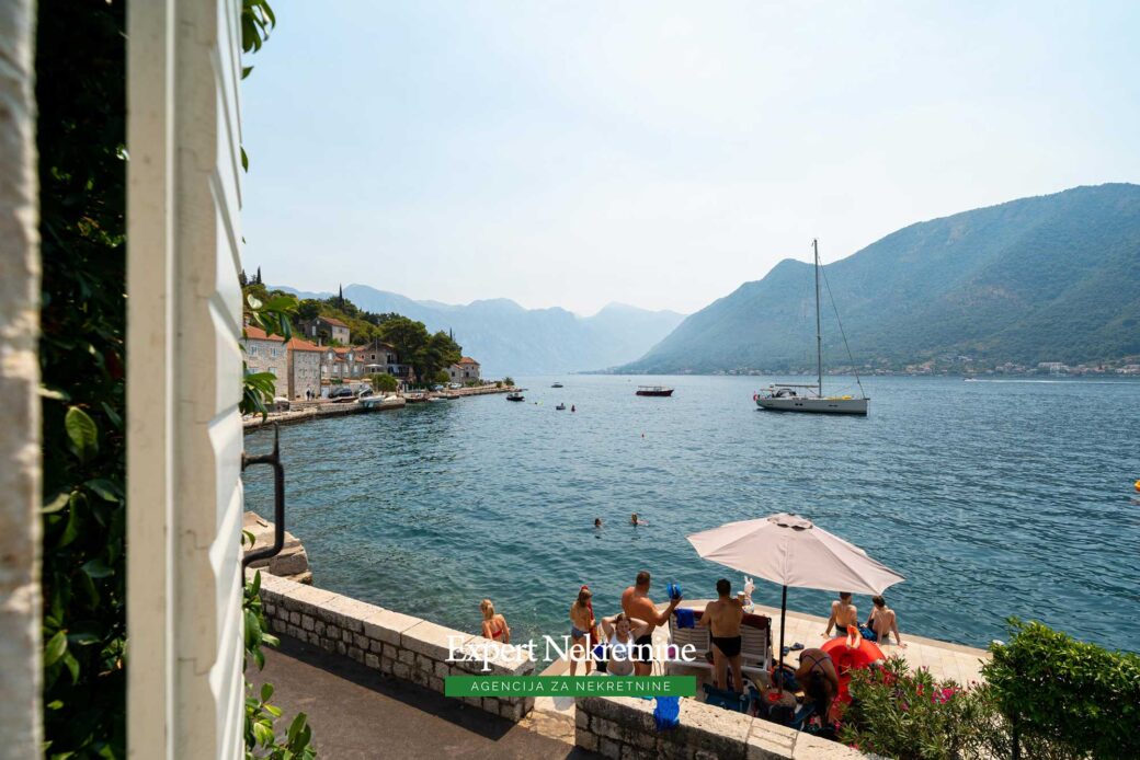 Waterfront stone house for sale in Perast