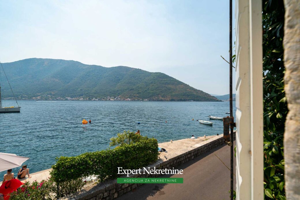 Waterfront stone house for sale in Perast