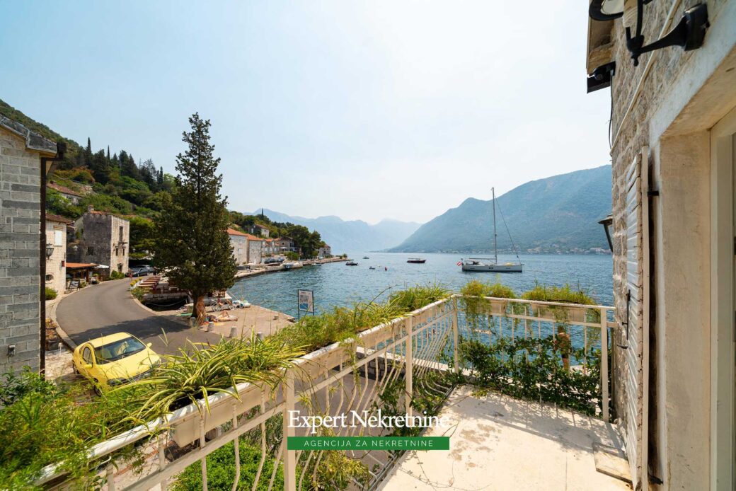 Waterfront stone house for sale in Perast