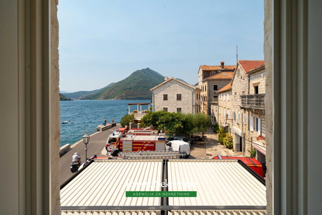 Waterfront stone house for sale in Perast