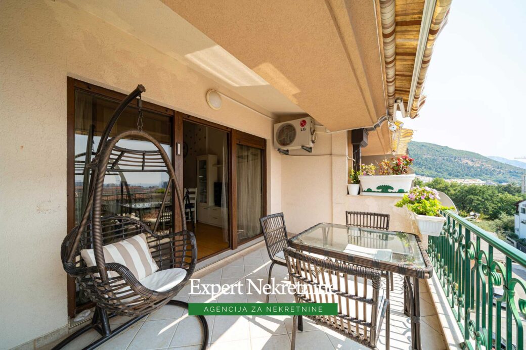 Apartment for sale in Budva