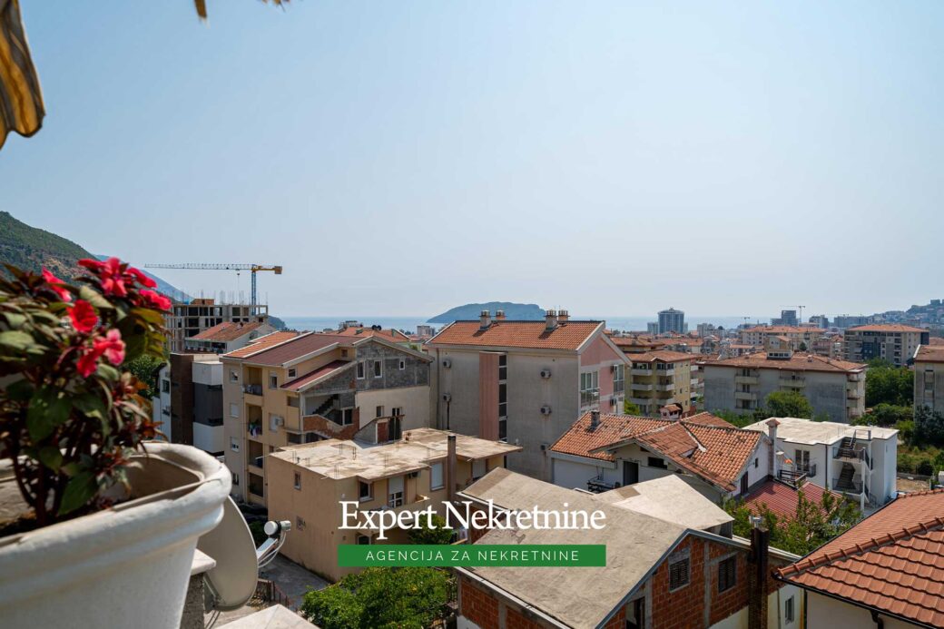 Apartment for sale in Budva