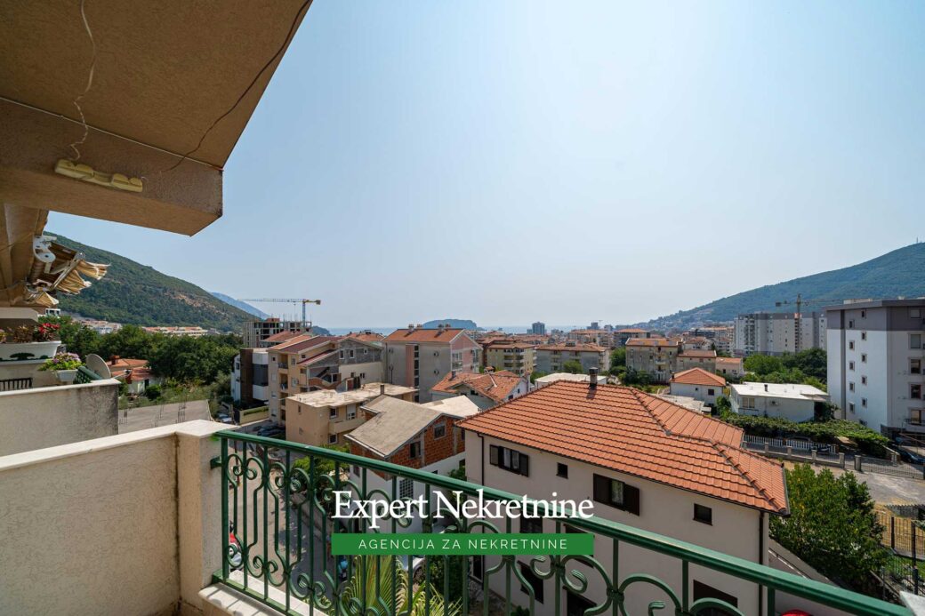 Apartment for sale in Budva