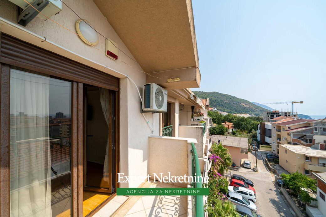 Apartment for sale in Budva