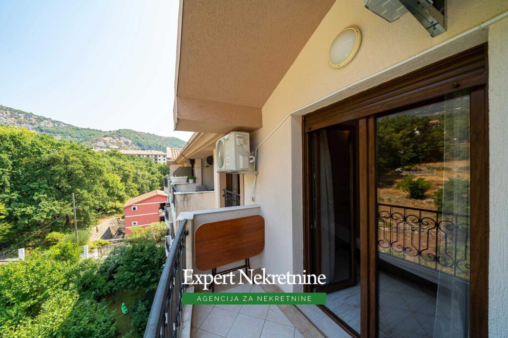 Apartment for sale in Budva