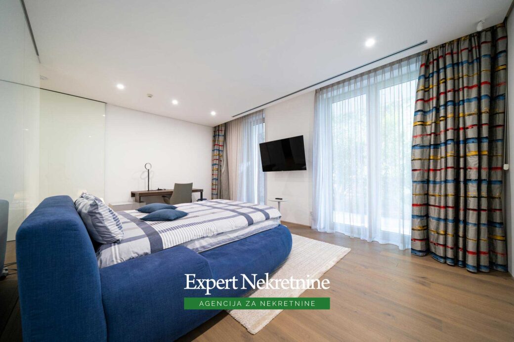 Luxury apartment for sale in Dukley Gardens