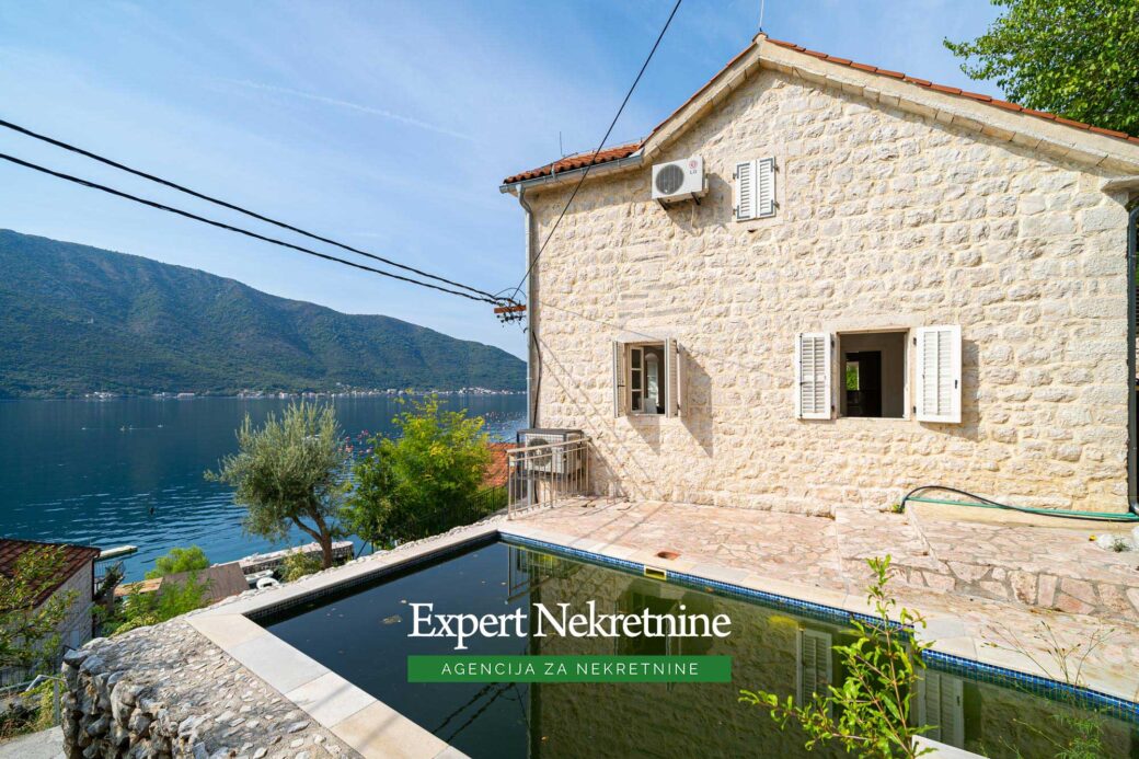 Stone house for sale in Bay of Kotor