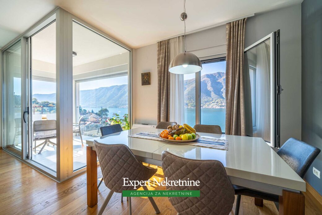 Apartment for sale in Bay of Kotor