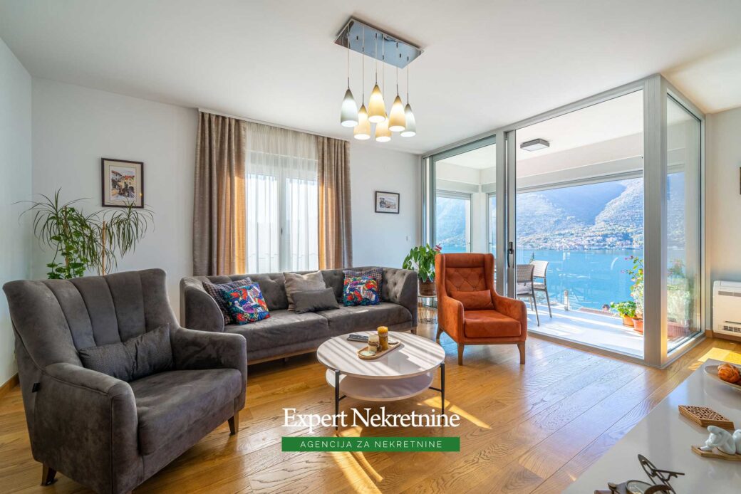 Apartment for sale in Bay of Kotor