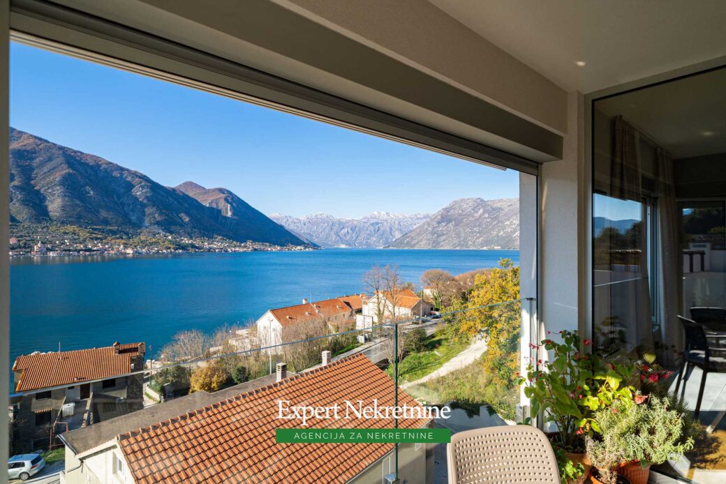 Apartment for sale in Bay of Kotor