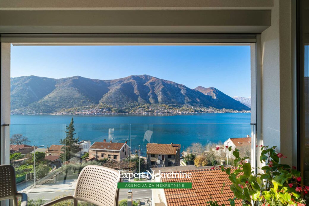 Apartment for sale in Bay of Kotor