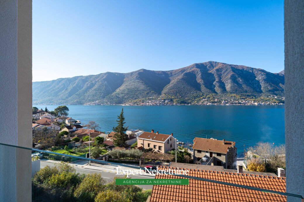 Apartment for sale in Bay of Kotor