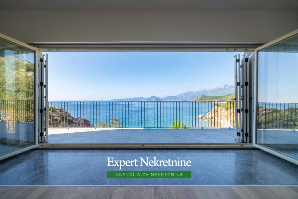 Luxury villa for sale in Budva Riviera