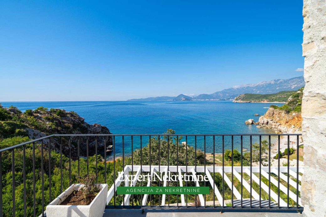 Luxury villa for sale in Budva Riviera