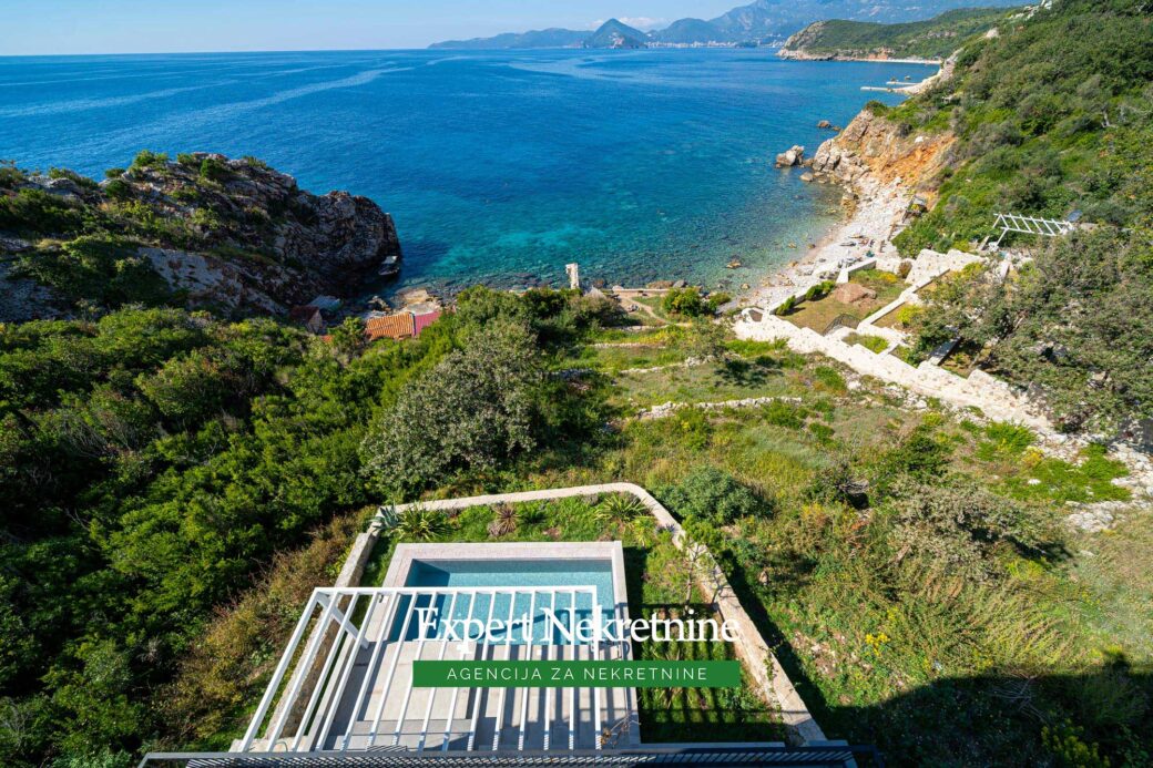 Luxury villa for sale in Budva Riviera