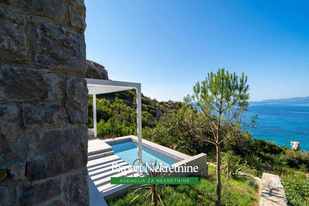 Luxury villa for sale in Budva Riviera