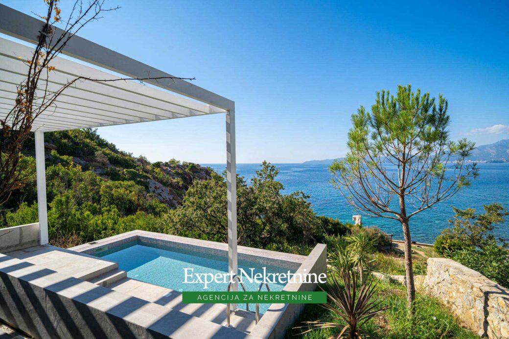 Luxury villa for sale in Budva Riviera