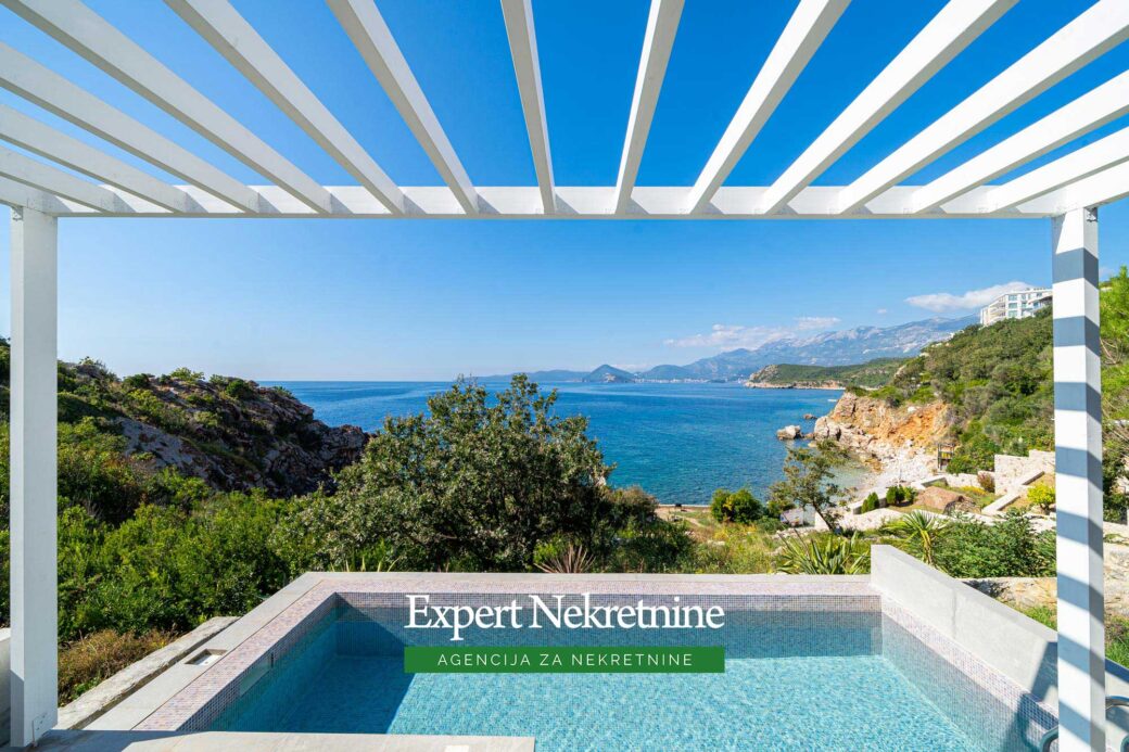 Luxury villa for sale in Budva Riviera