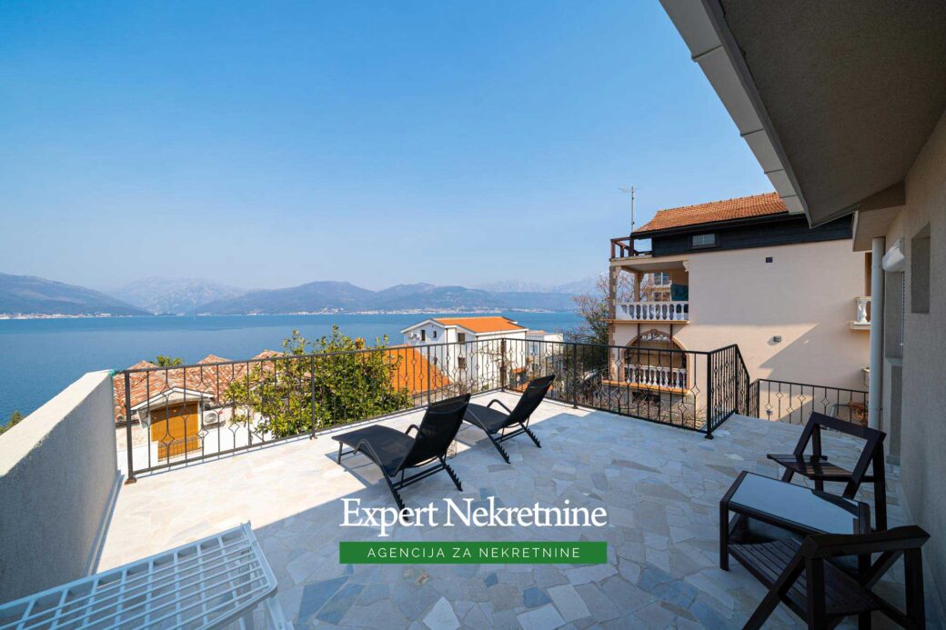 House for sale in Tivat bay