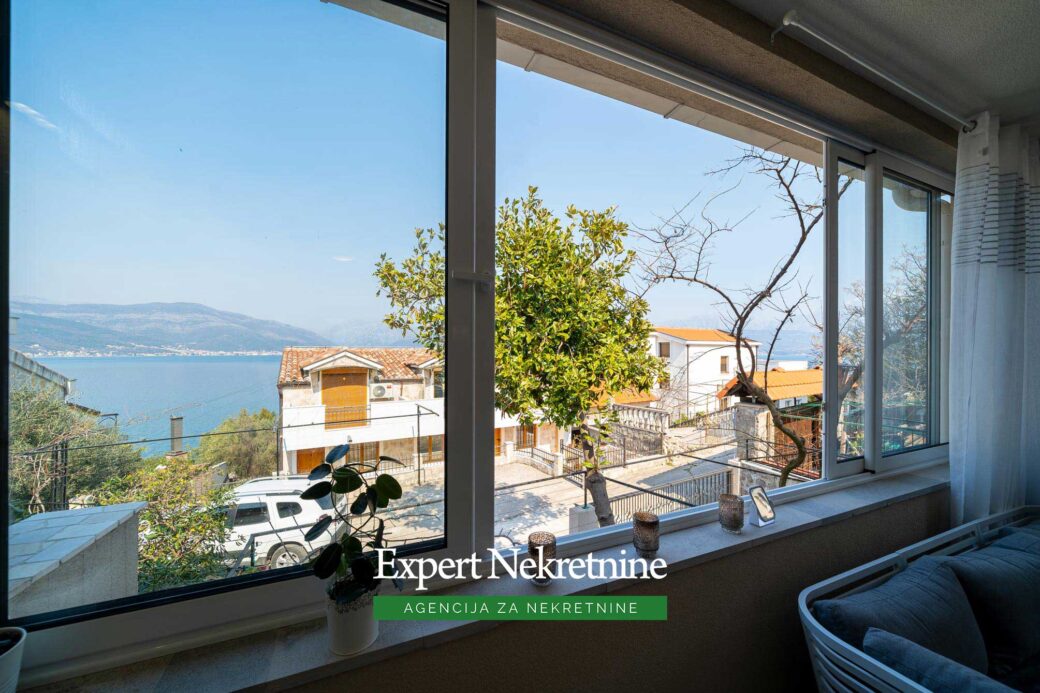 House for sale in Tivat bay