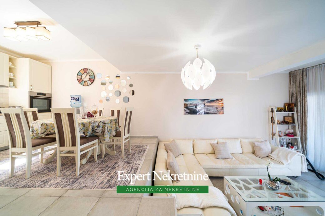 House for sale in Tivat bay