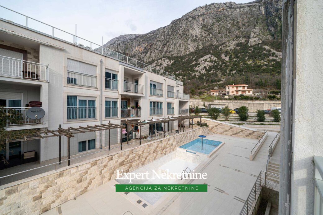 One bedroom apartment for sale in Kotor Bay