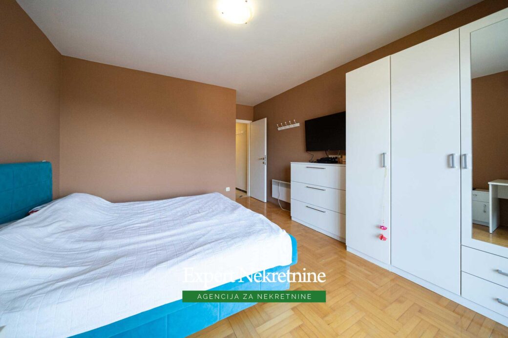 Opremljen apartman u Budvi