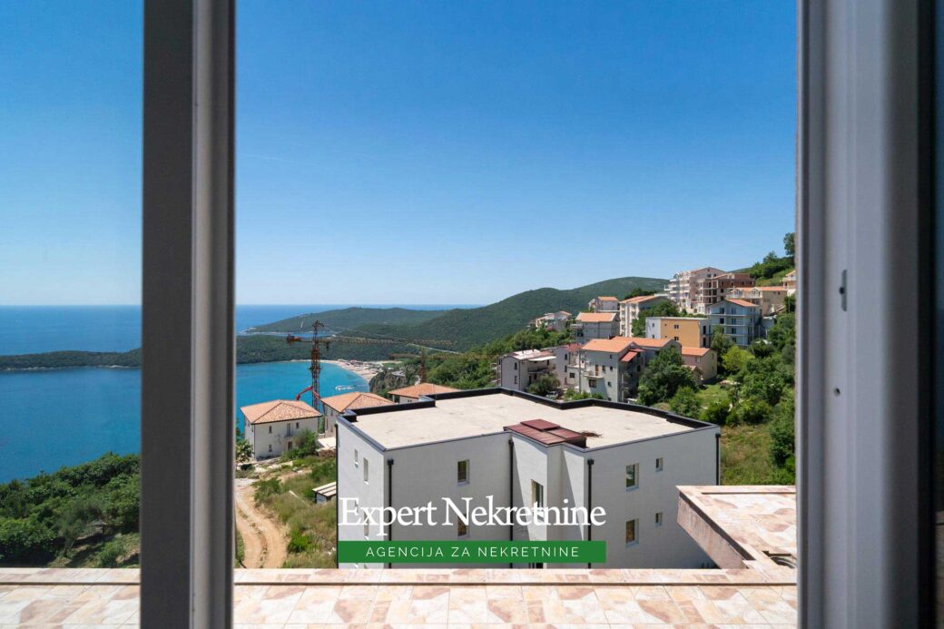 Apartment for sale in Budva