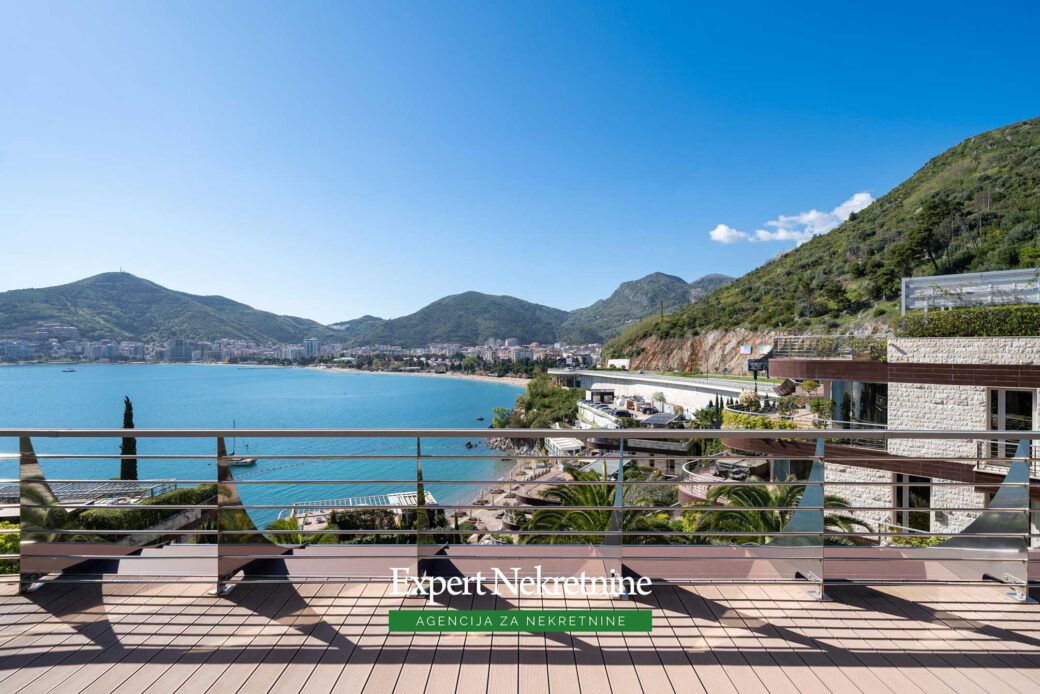 Luxury penthouse for sale in Budva