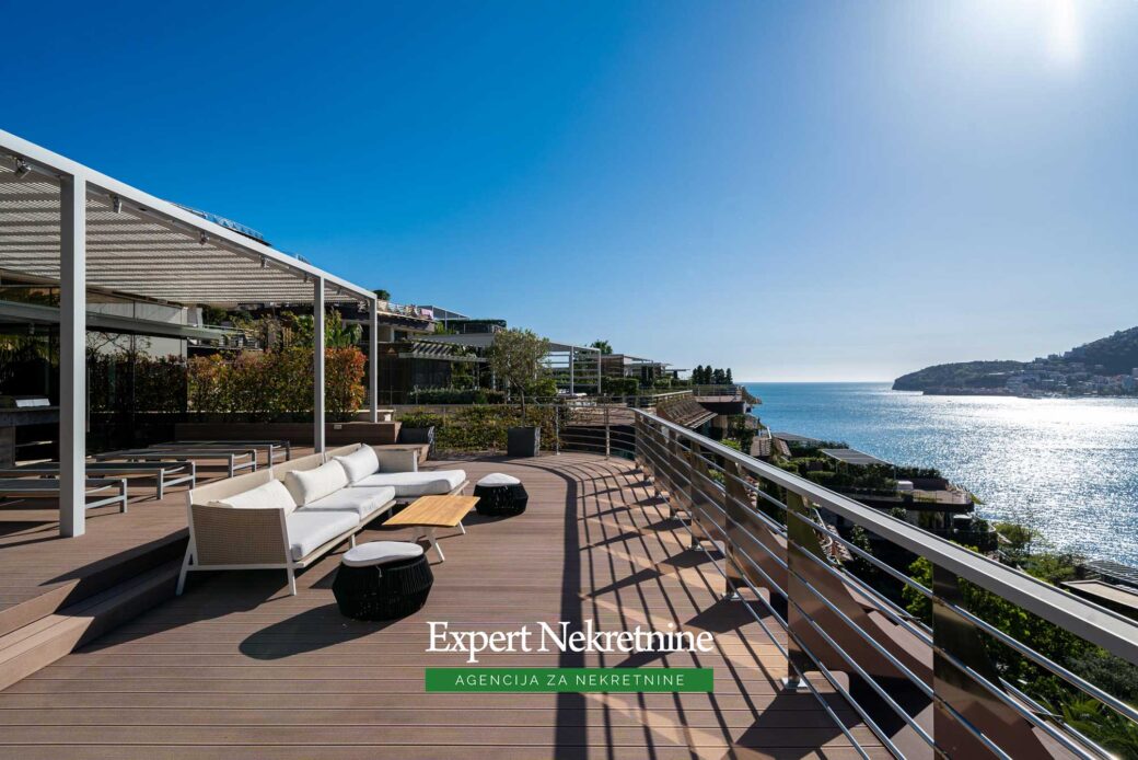 Luxury penthouse for sale in Budva