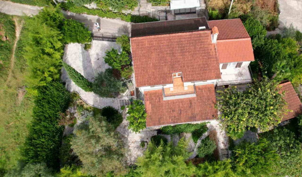 kotor-prcanj-house-232-sqm-land-plot-580-sqm-montenegro-for-sale-H-02246 (23)