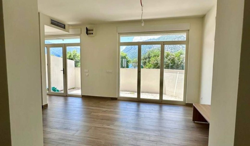 kotor-risan-apartment-one-bedroom-50-sqm-patio-30-sqm-montenegro-for-sale-A-02438 (3)