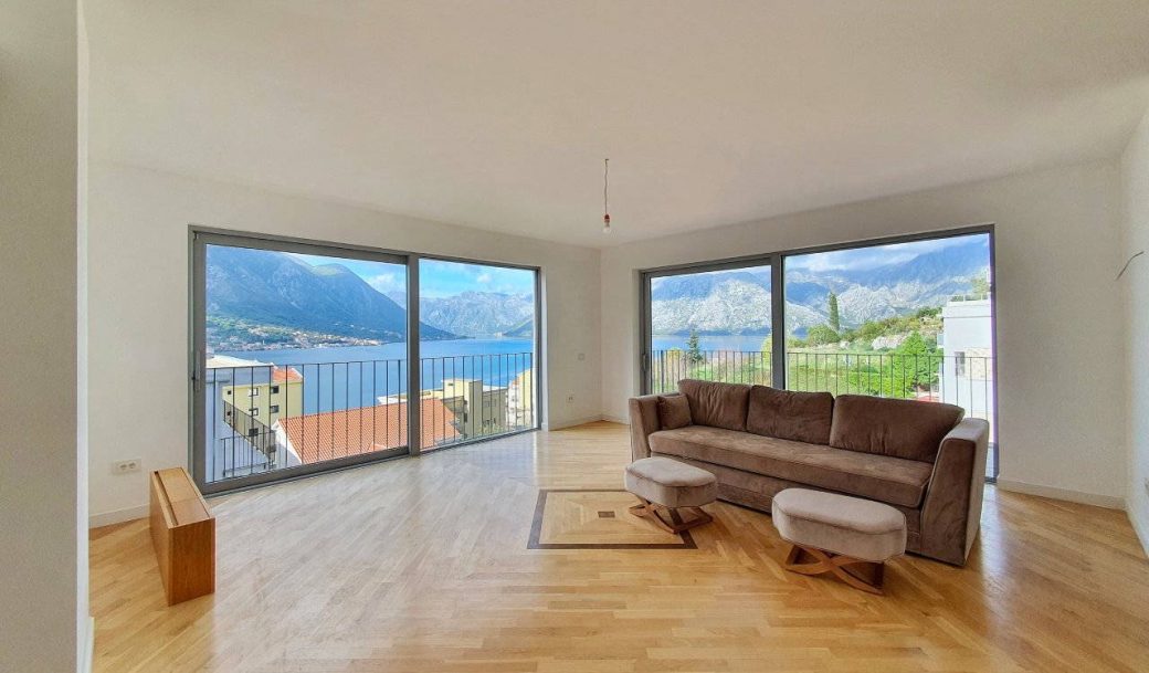 kotor-dobrota-penthouse-three bedroom-200-sqm-montenegro-for-sale-A-01942 (2)