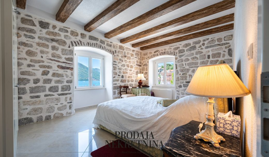 kotor-perast-villa-208-sqm-montenegro-for-sale-V-02548 (16)