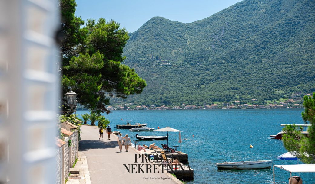 kotor-perast-villa-208-sqm-montenegro-for-sale-V-02548 (8)