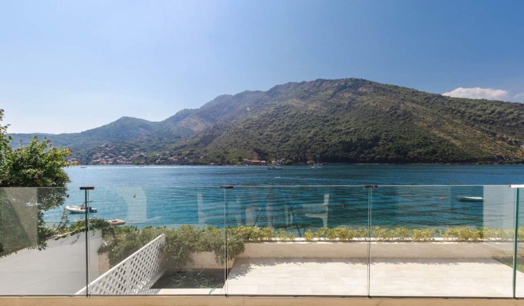 tivat-lepetane-villa-423-sqm-land-plot-550-sqm-montenegro-for-sale-H-02003 (37)