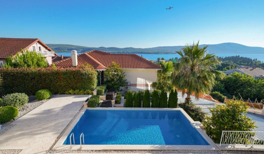 tivat-kava-four-bedroom-apartment-luxury-pool-bbq-zone-bay-view-montenegro-for-sale-V-00622 (26)