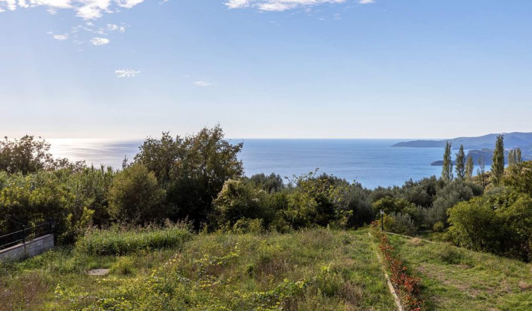 budva-blizikuce-house-249-sqm-land-plot-547-sqm-montenegro-for-sale-H-02624 (20)